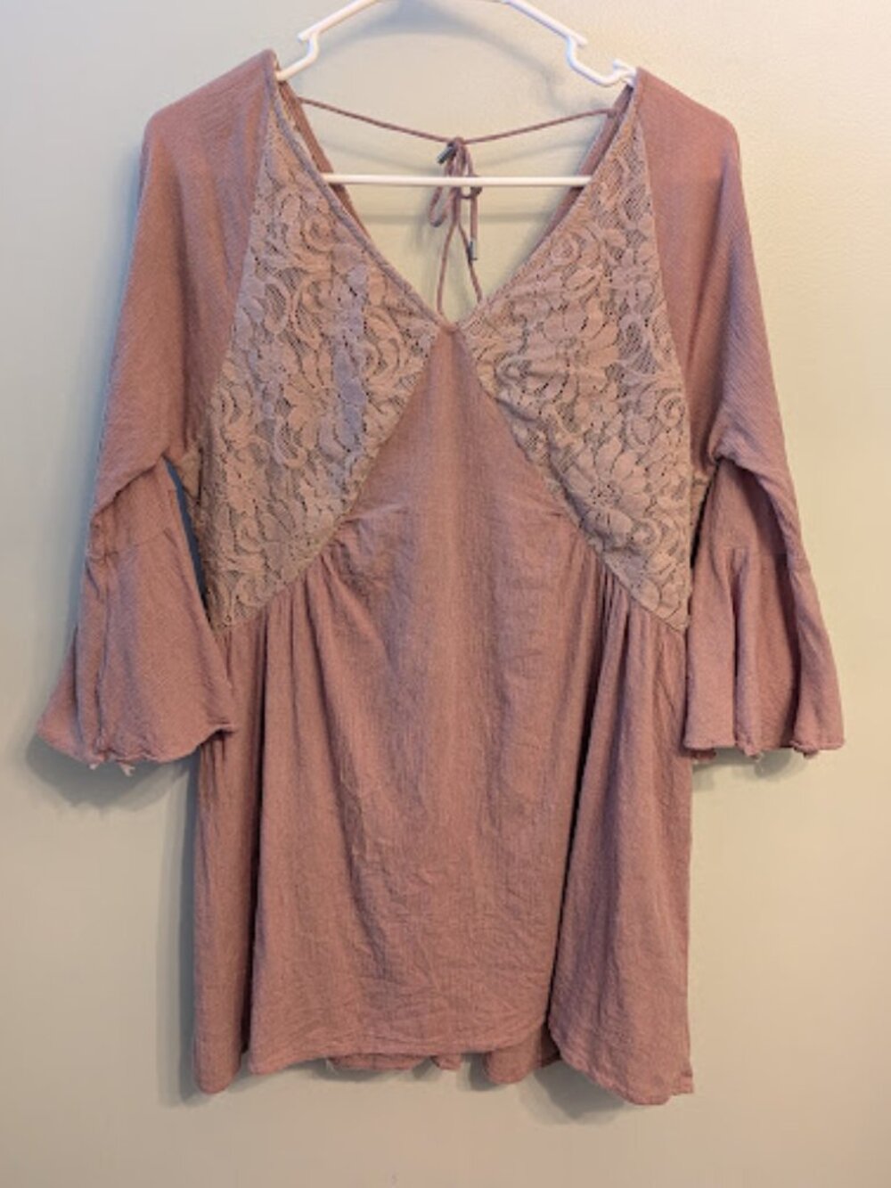 Umgee Mauve Lace-Yoke V-Neck Tunic Top
